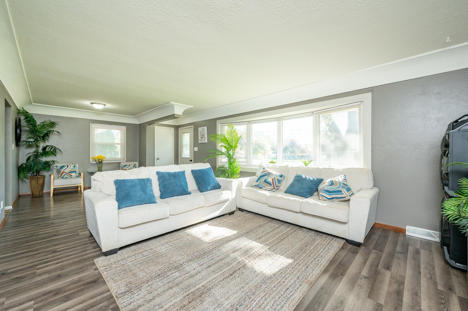Property Photo: 1702 17th Street IA 50265
