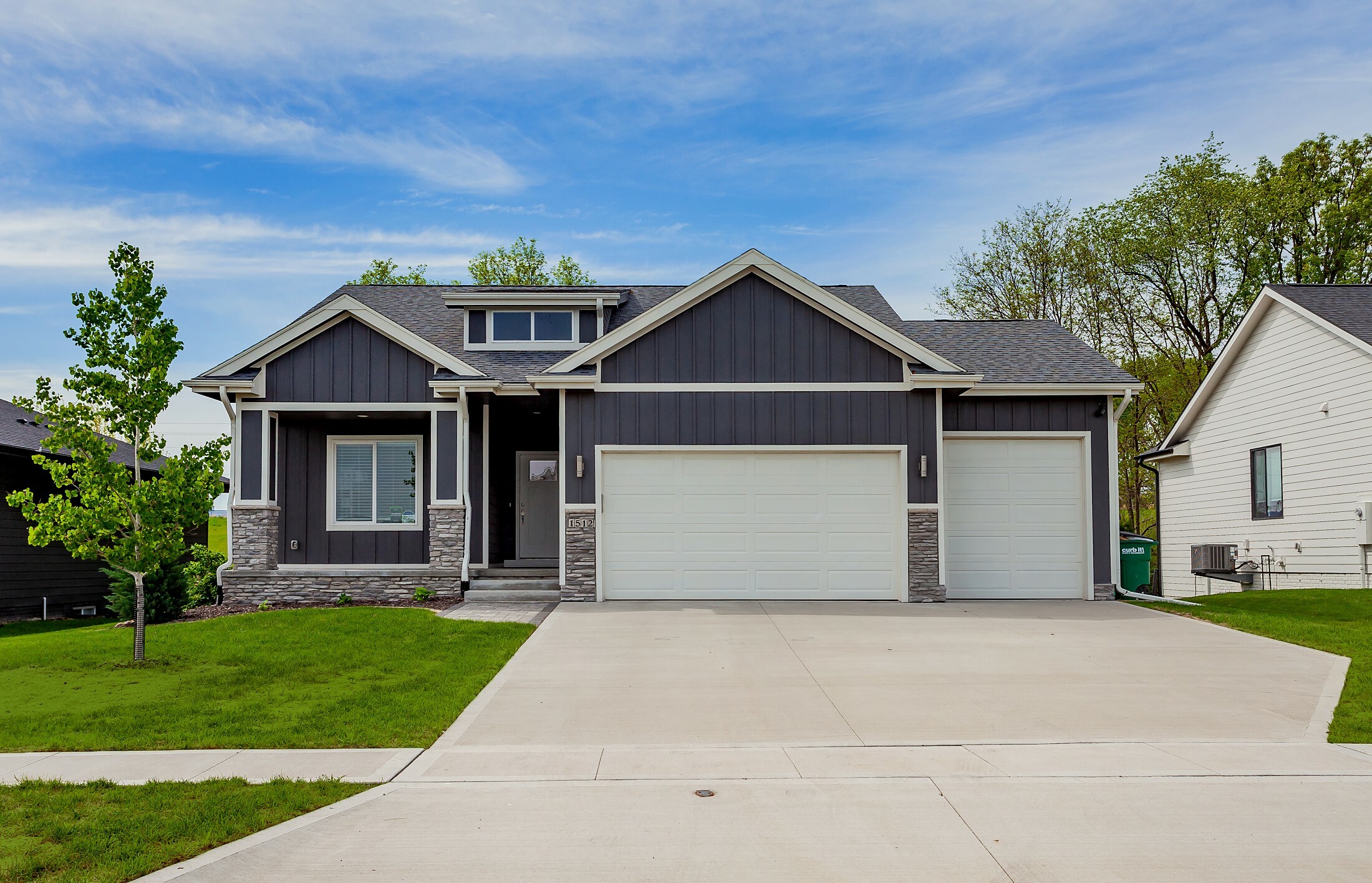Property Photo: 1512 Marina Cove Drive IA 50226