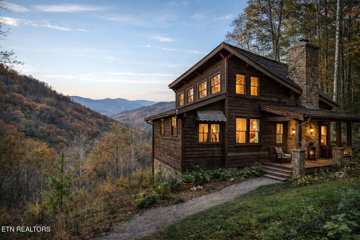 Property Photo: 201 Birch Hollow Rd TN 37807