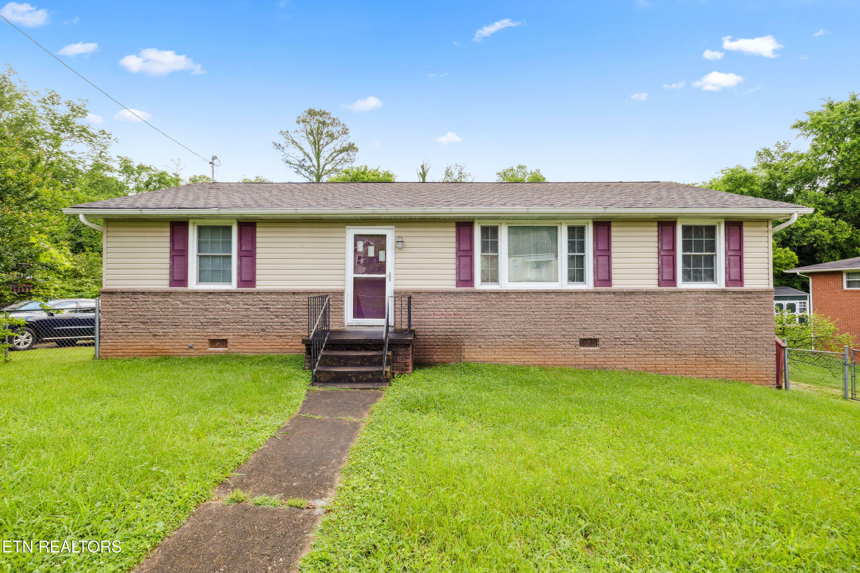Property Photo: 3606 Sevier Heights Rd TN 37920