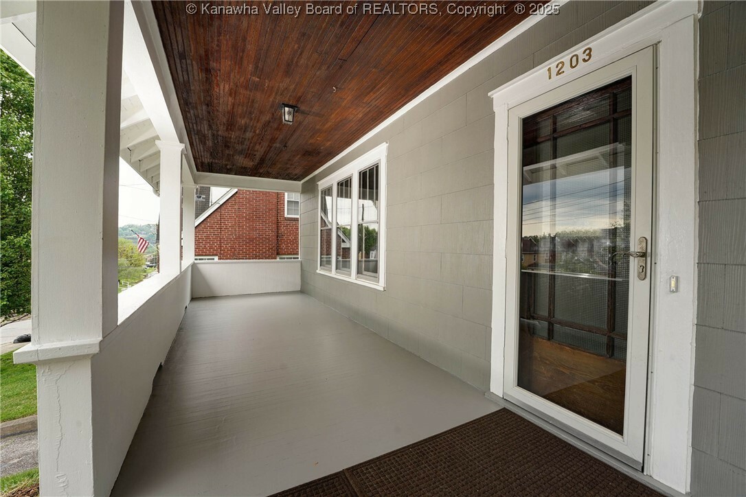 Property Photo: 1203 Park Avenue WV 25302