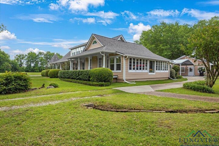 Property Photo: 441 Forsythe TX 75633