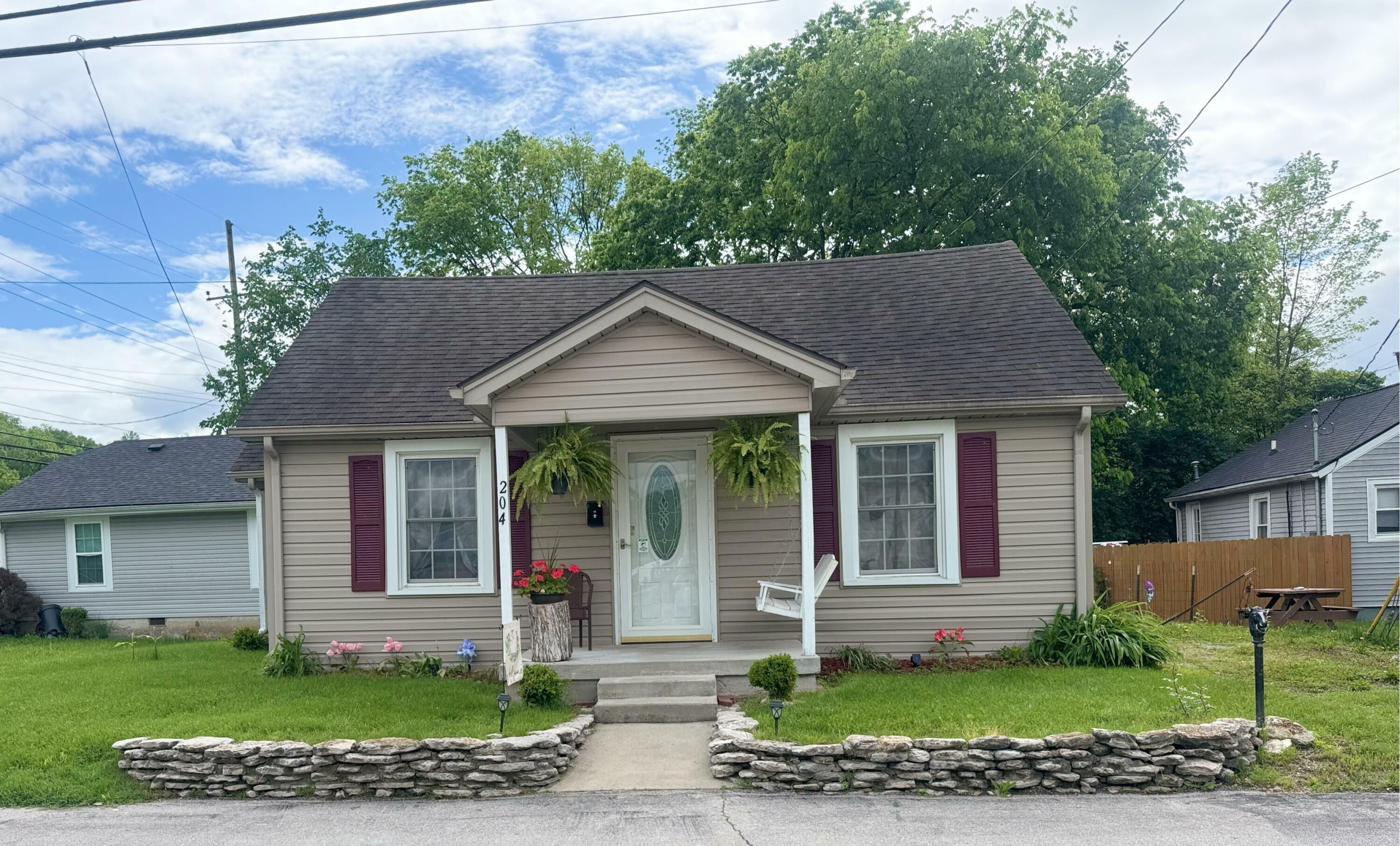 Property Photo: 204 Meagher Avenue KY 40601