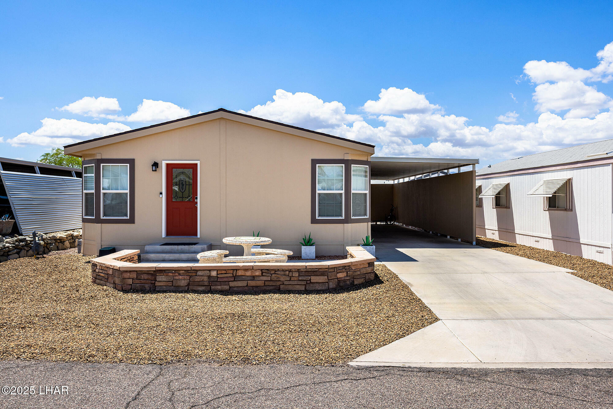 Property Photo: 1556 Sea Angler Dr AZ 86403