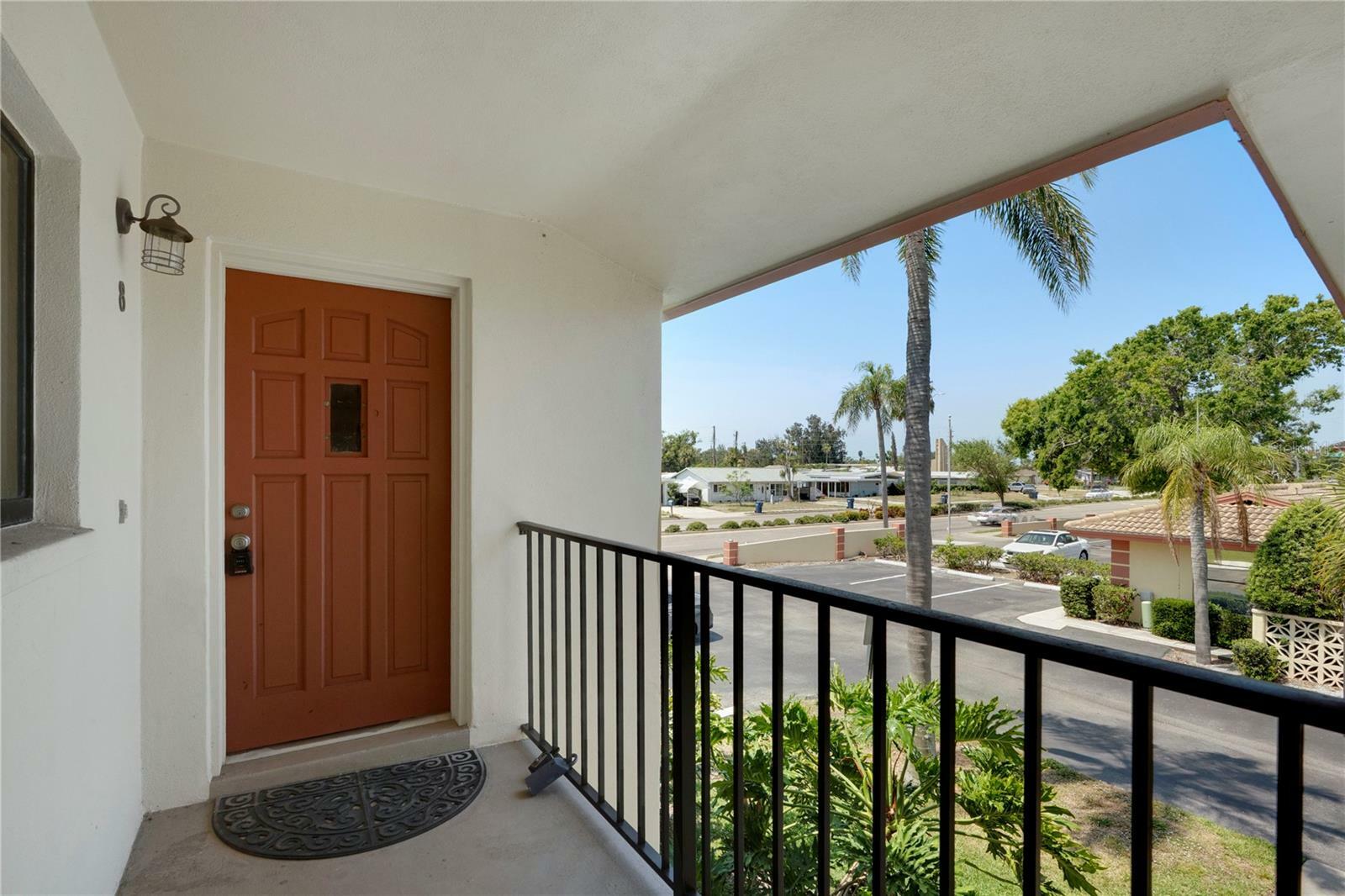 Property Photo: 2415 Bayshore Gardens Parkway 8 FL 34207