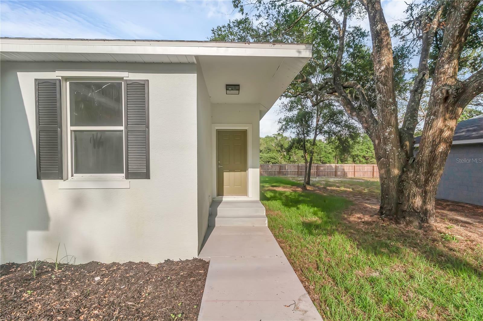 Property Photo: 31830 Sybil Avenue FL 32776