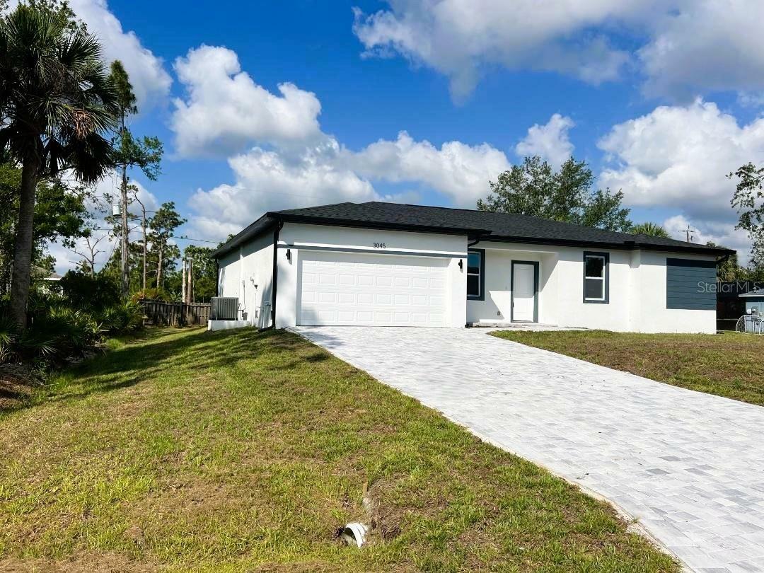 Property Photo:  3045 Montgomery Drive  FL 33981 