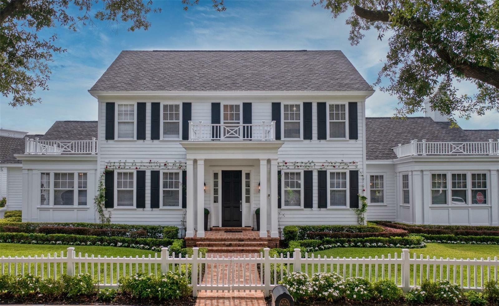 Property Photo: 423 Arbor Circle FL 34747