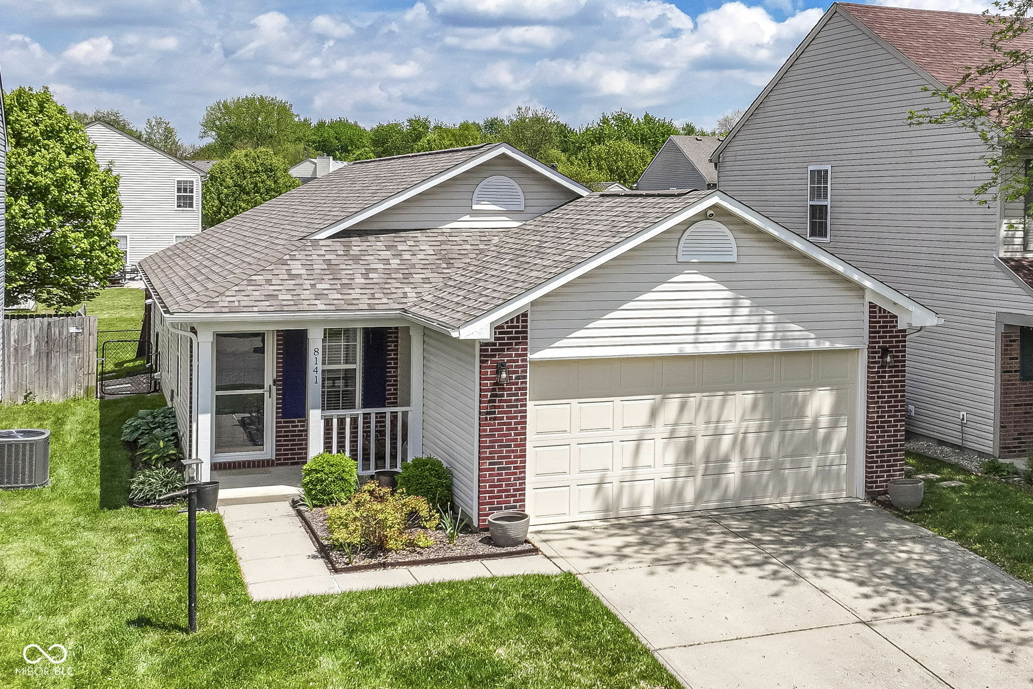 8141 Maple Stream Lane  Indianapolis IN 46217 photo