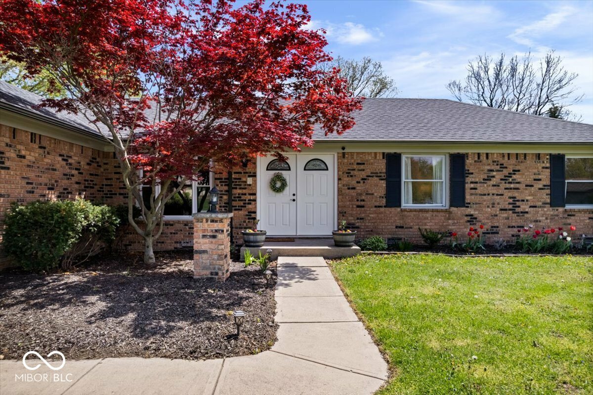 Property Photo: 7263 Hidden Valley Drive IN 46168