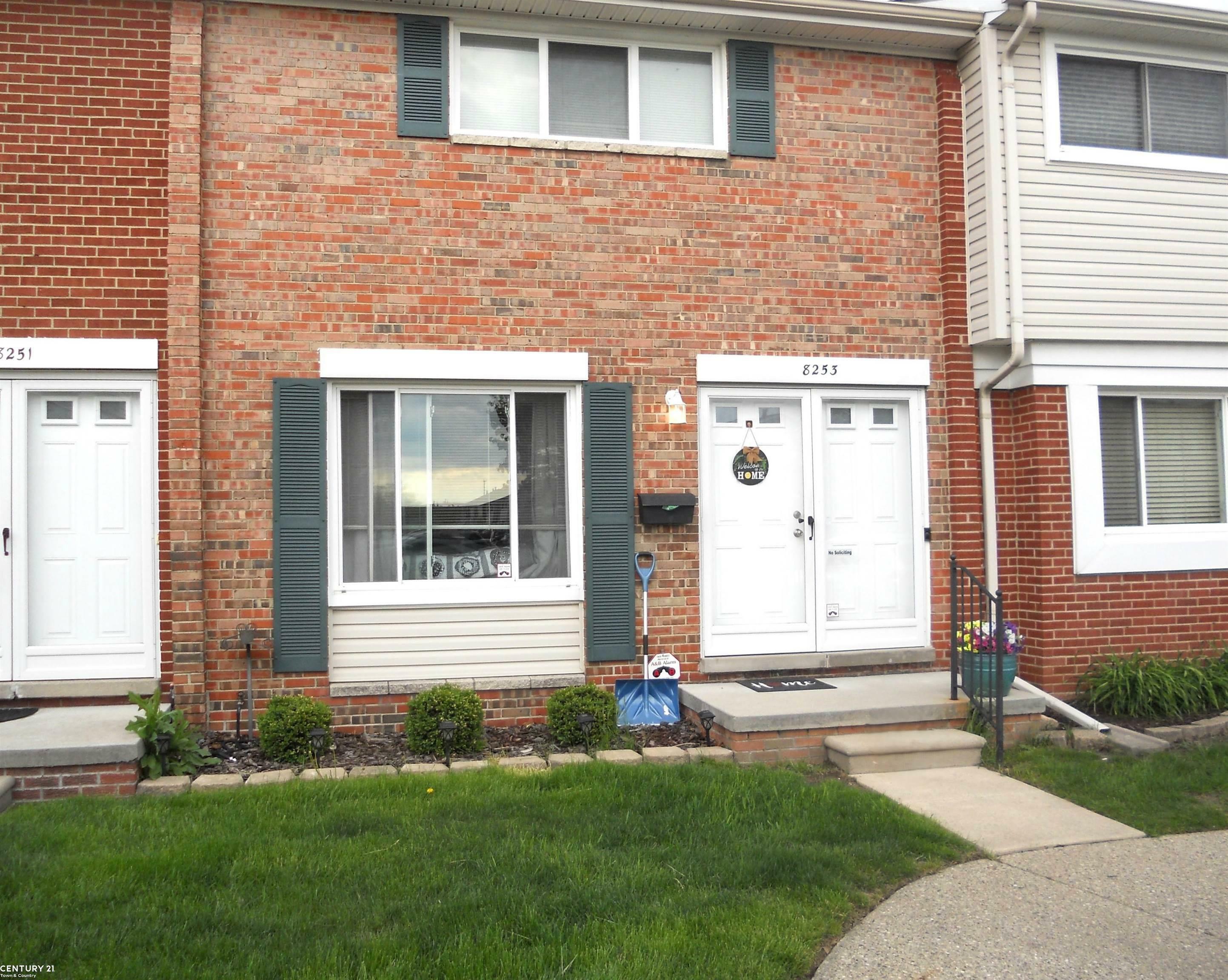 Property Photo: 8253 Dartmouth Avenue MI 48093