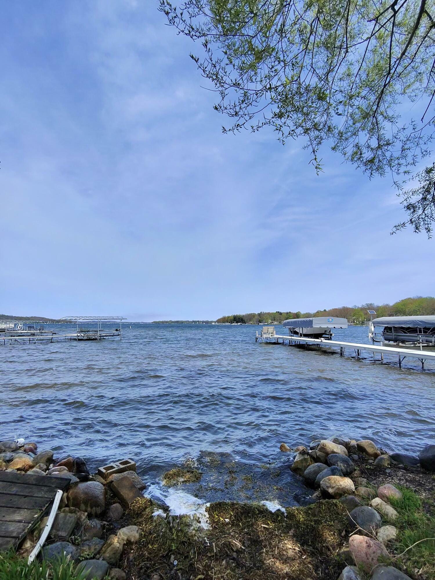 Property Photo: N21w29727 Glen Cove Rd WI 53072
