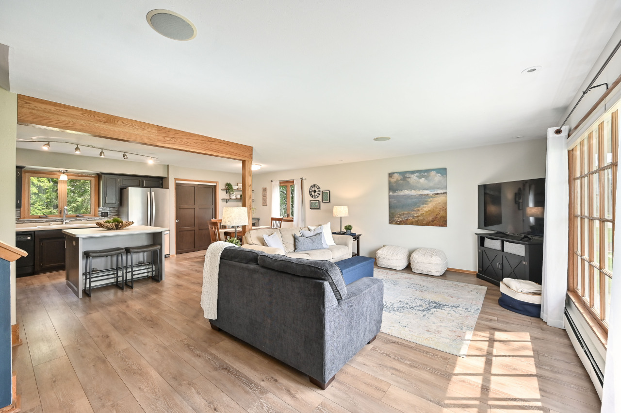 Property Photo: 2355 Camelot Dr WI 53045