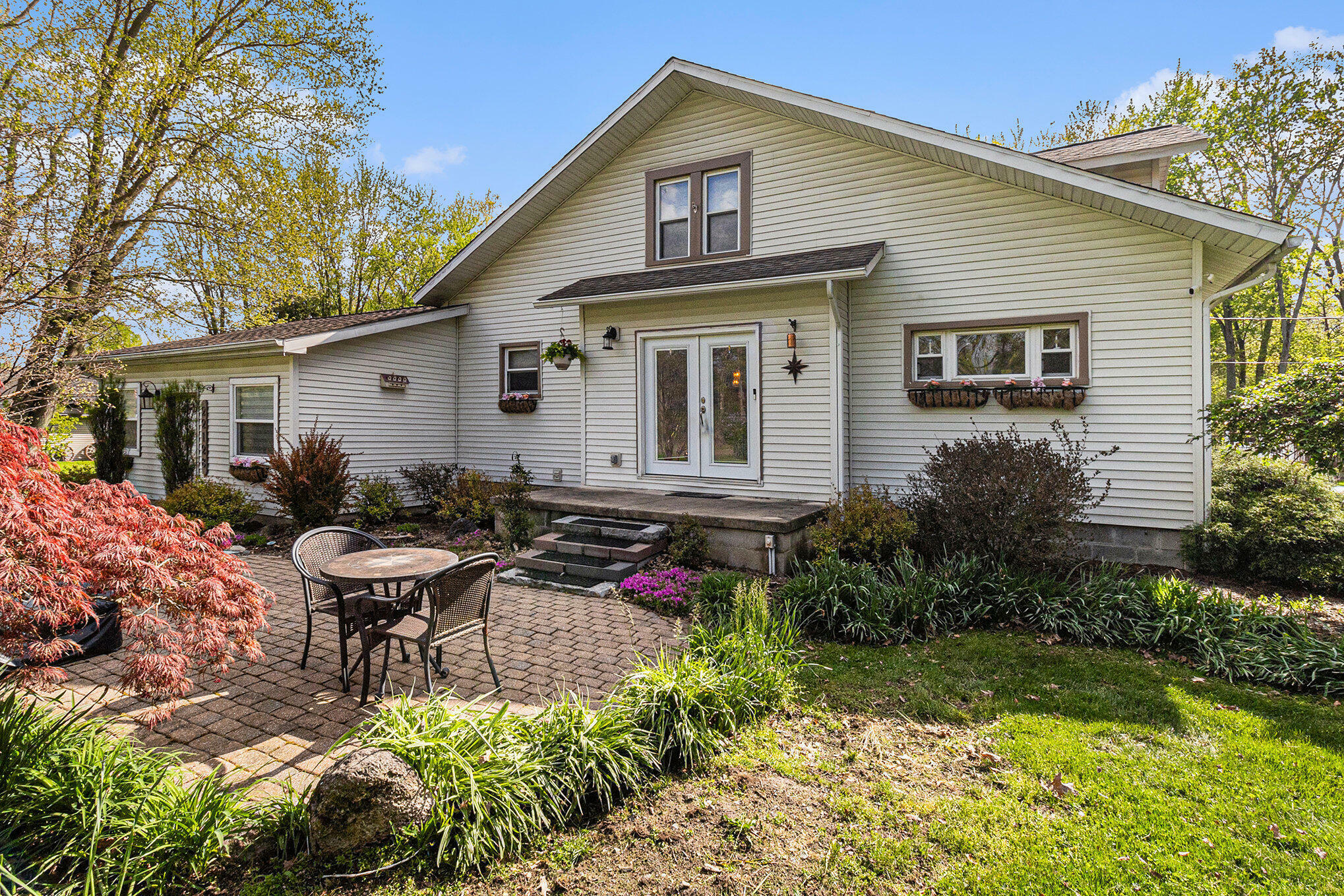 Property Photo: 22128 Bell Road MI 48164