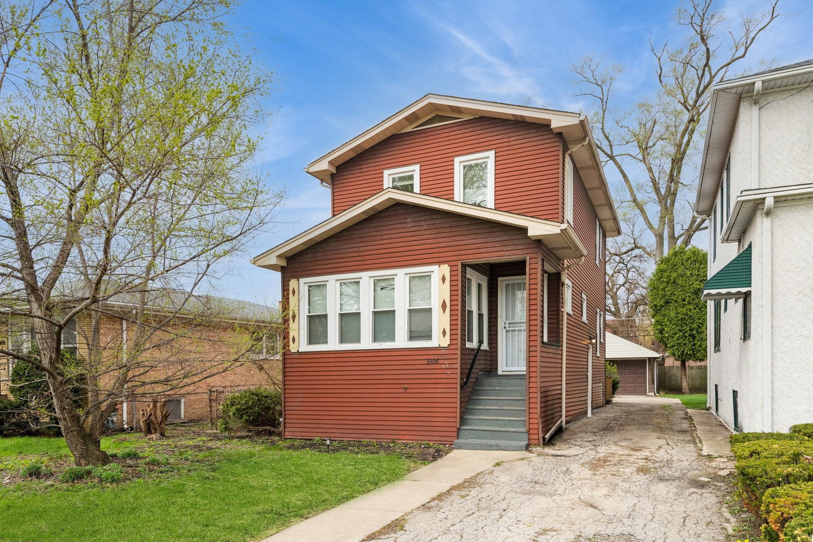 Property Photo: 1926 S 21st Avenue IL 60153