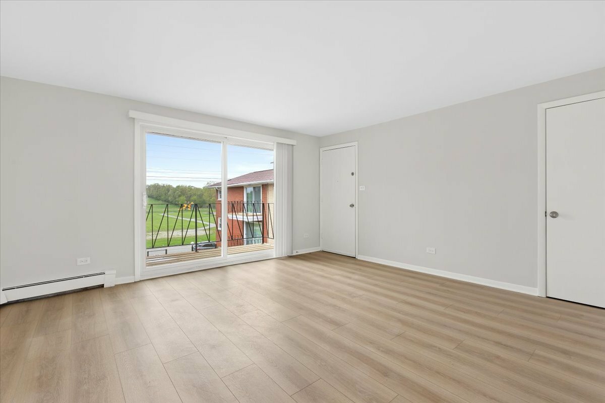 Property Photo: 14121 S Stewart Avenue 2B IL 60827