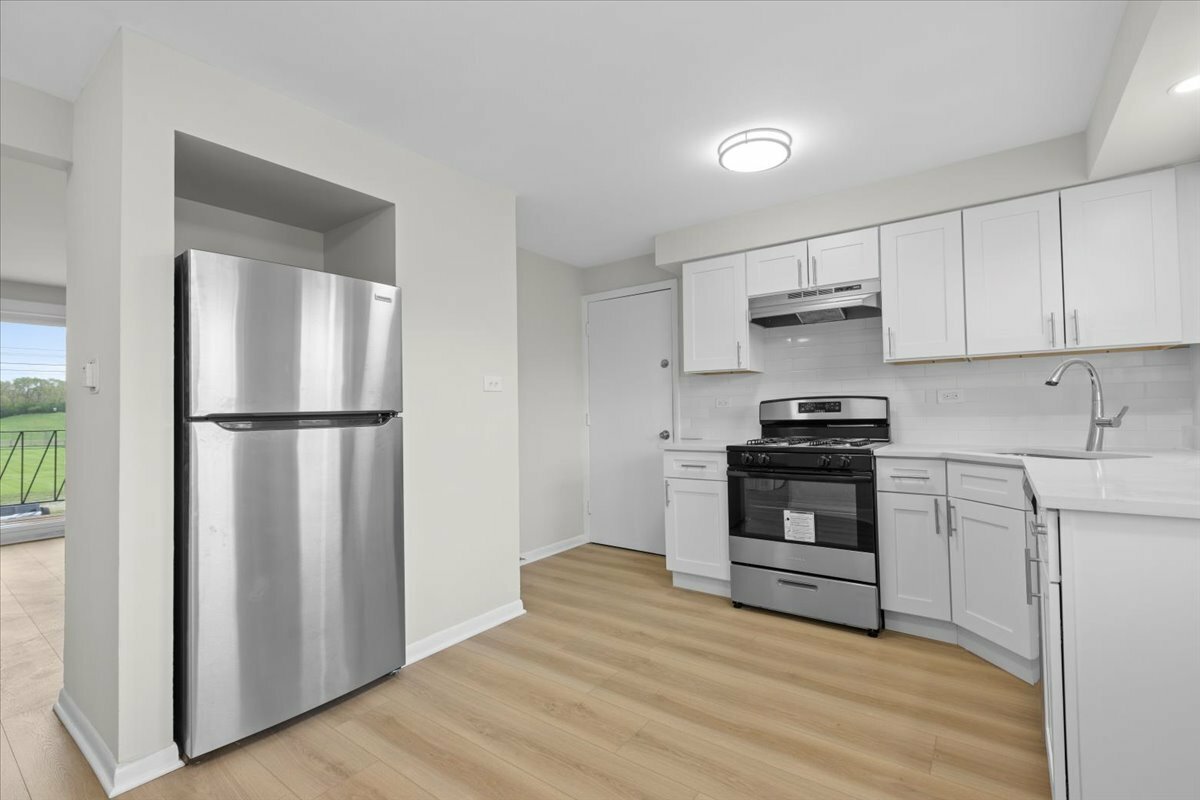 Property Photo: 14121 S Stewart Avenue 2D IL 60827