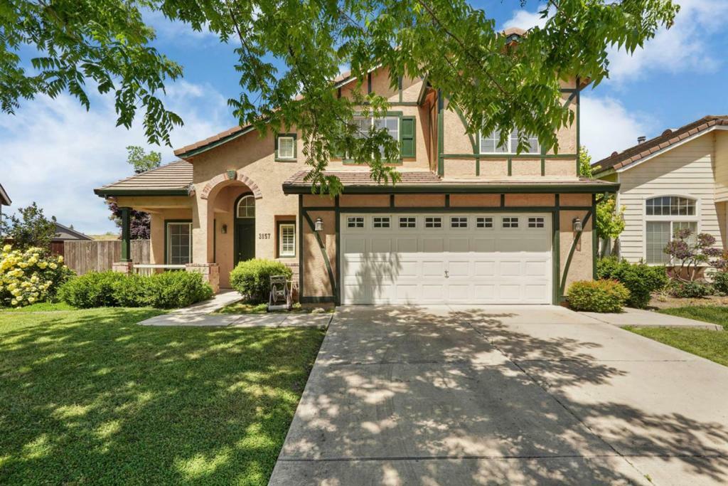 Property Photo: 3157 Autumn Chase Circle CA 95219