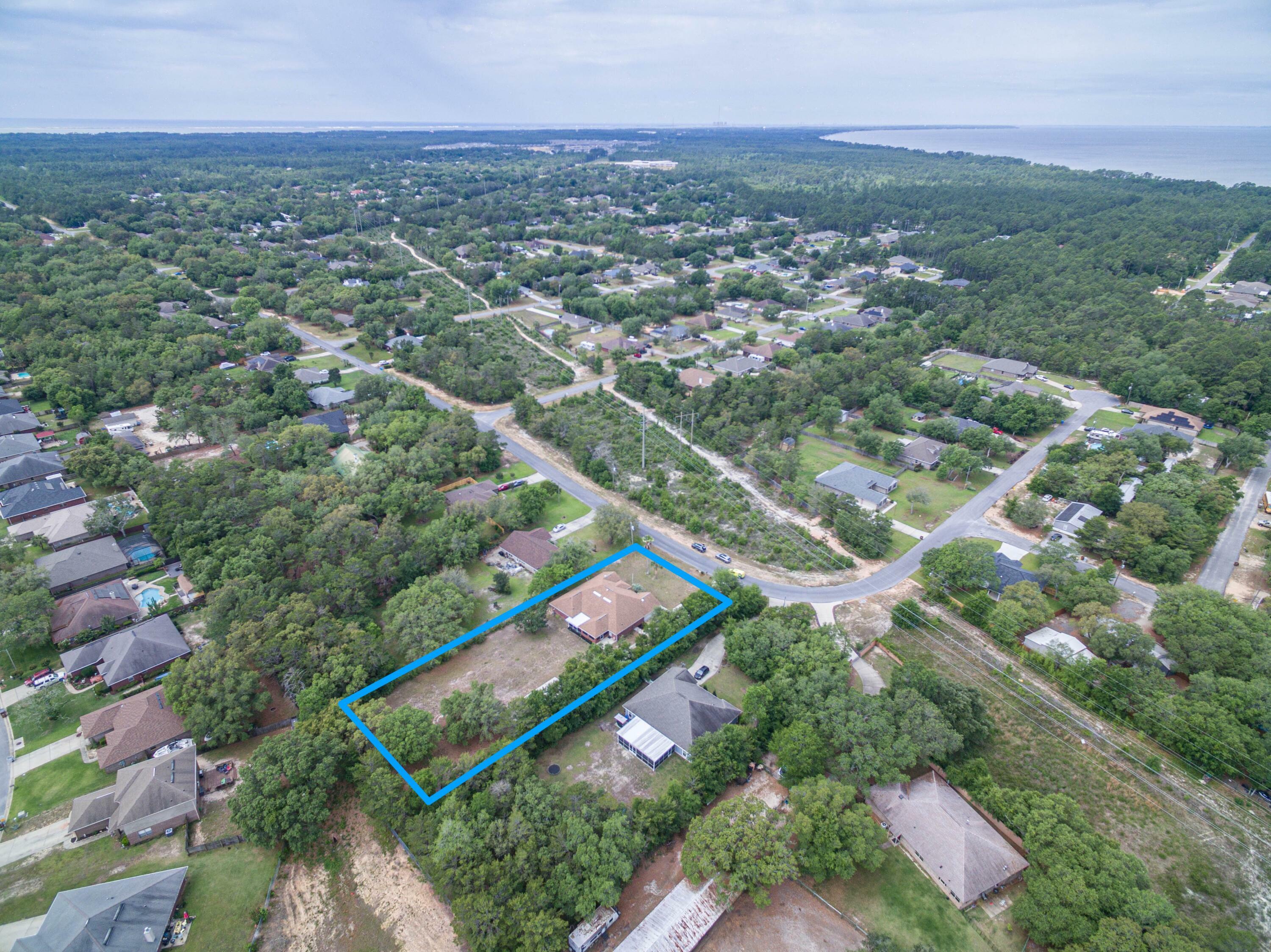 Property Photo: 2890 Sherwood Drive FL 32566