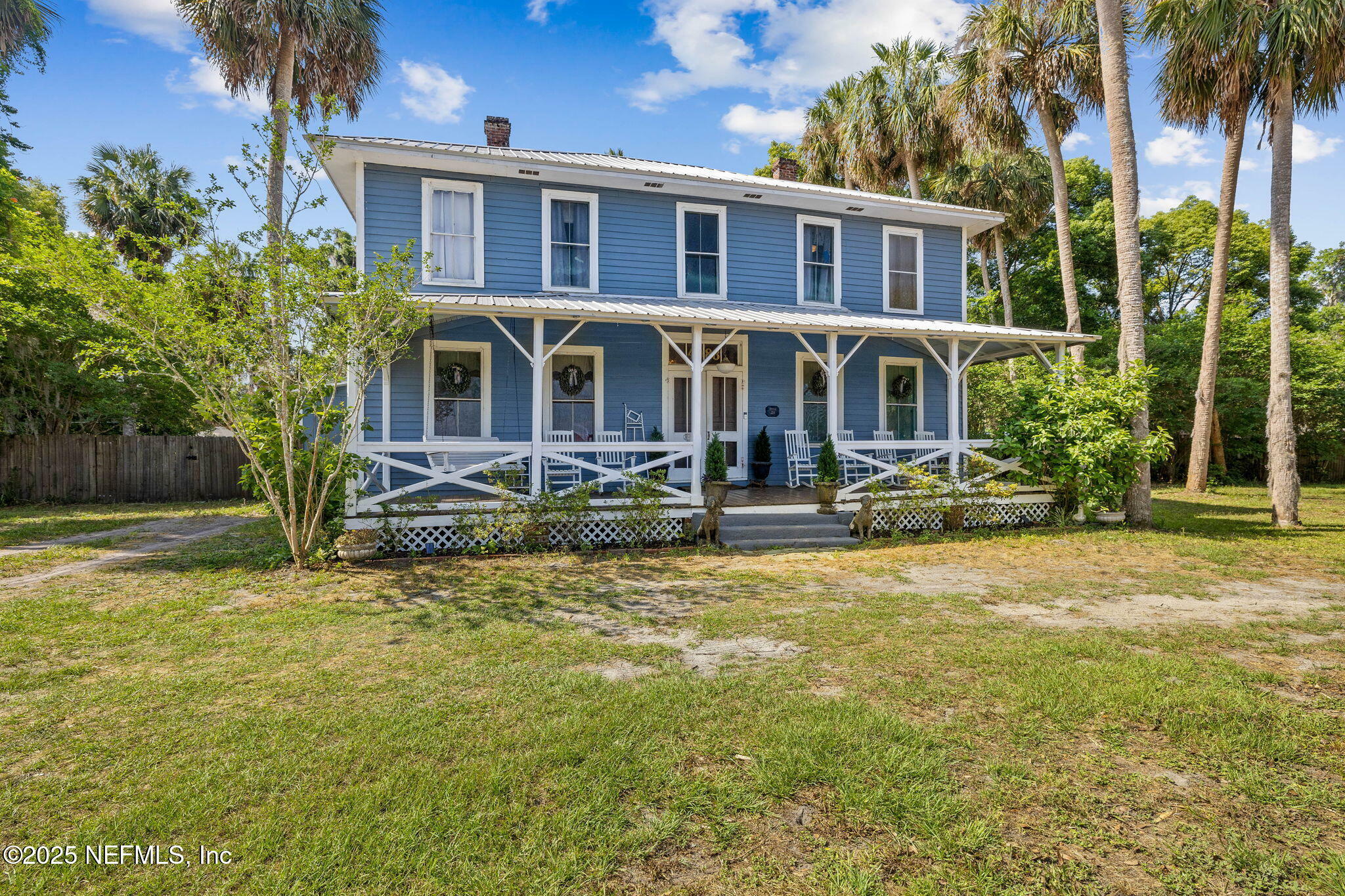 Property Photo: 4083 Silver Lake Drive FL 32177