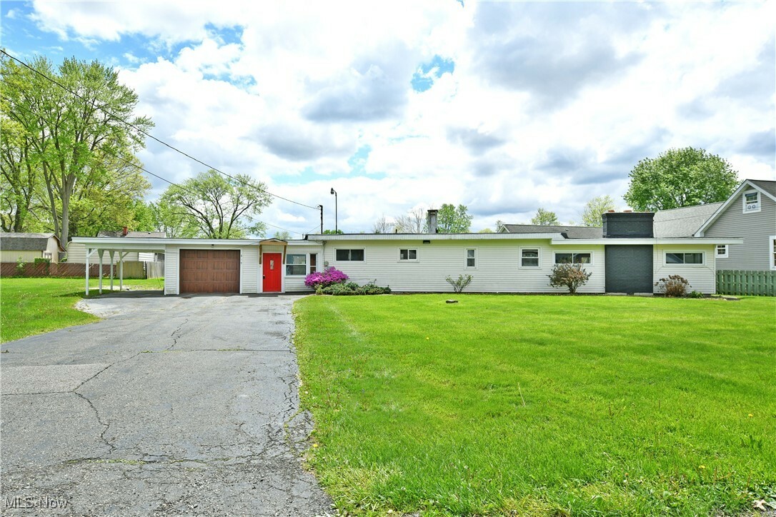 819 Coleridge Avenue NW  Warren OH 44483 photo
