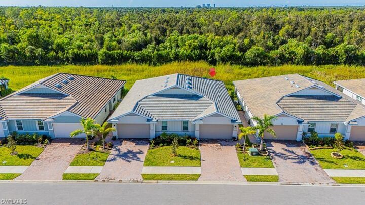 Property Photo:  1050 Enbrook Loop  FL 34114 