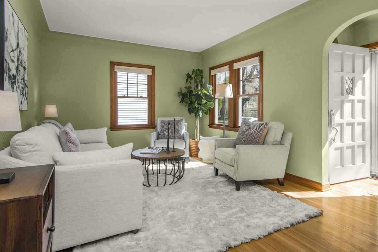 Property Photo: 1599 Griggs Street N MN 55108