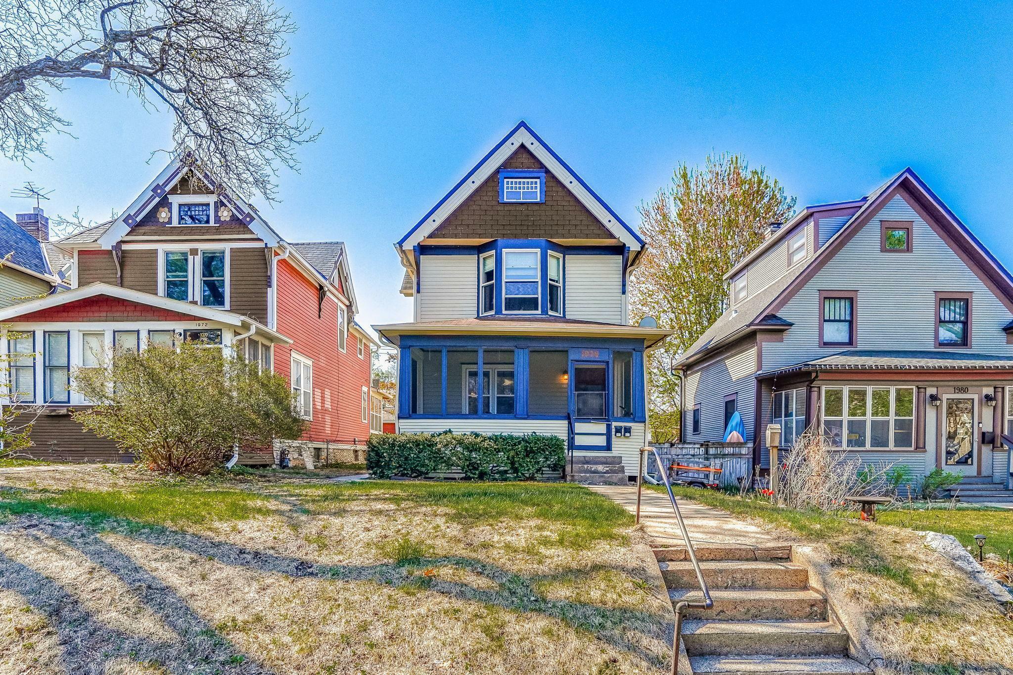 Property Photo: 1976 Iglehart Avenue MN 55104