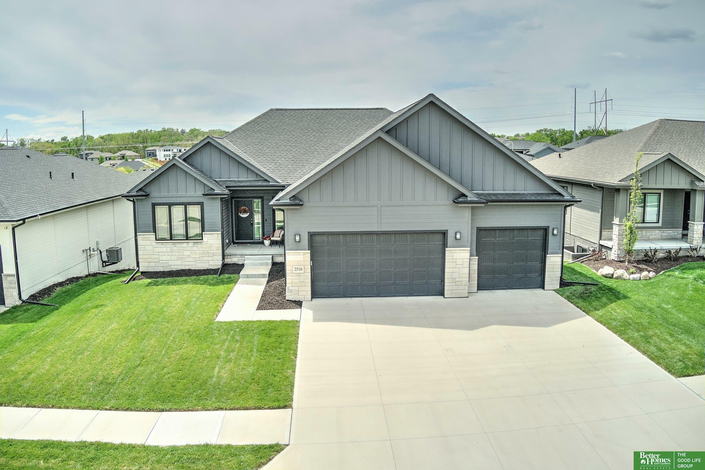 Property Photo: 2516 N 185th Street NE 68022