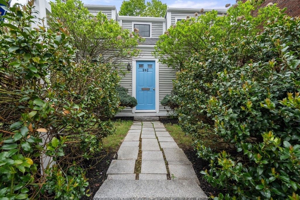 Property Photo: 992 Chestnut St MA 02464