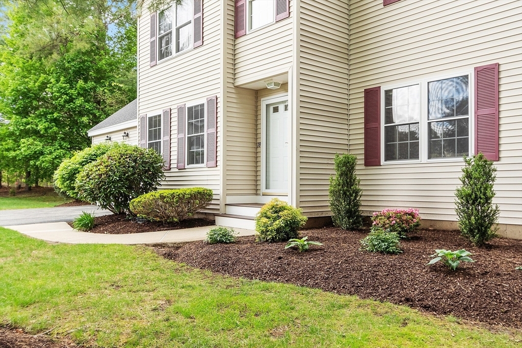 Property Photo: 18 Cranberry Ln 17 MA 01803