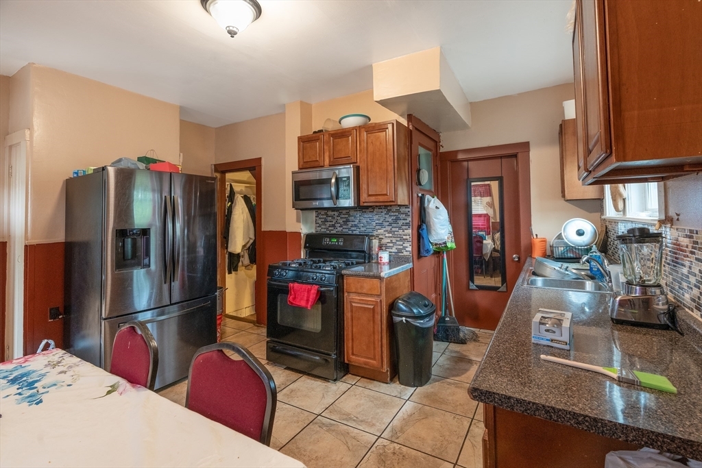Property Photo: 14 Manomet St MA 02301