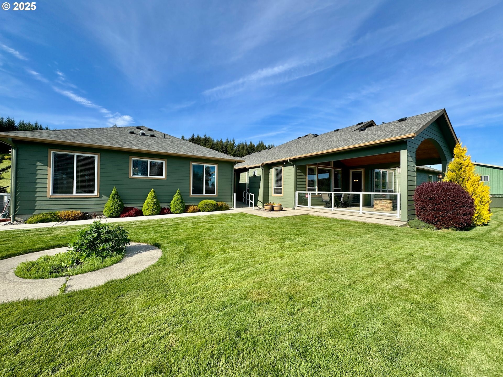 Property Photo: 1800 SE 377th Ave WA 98671