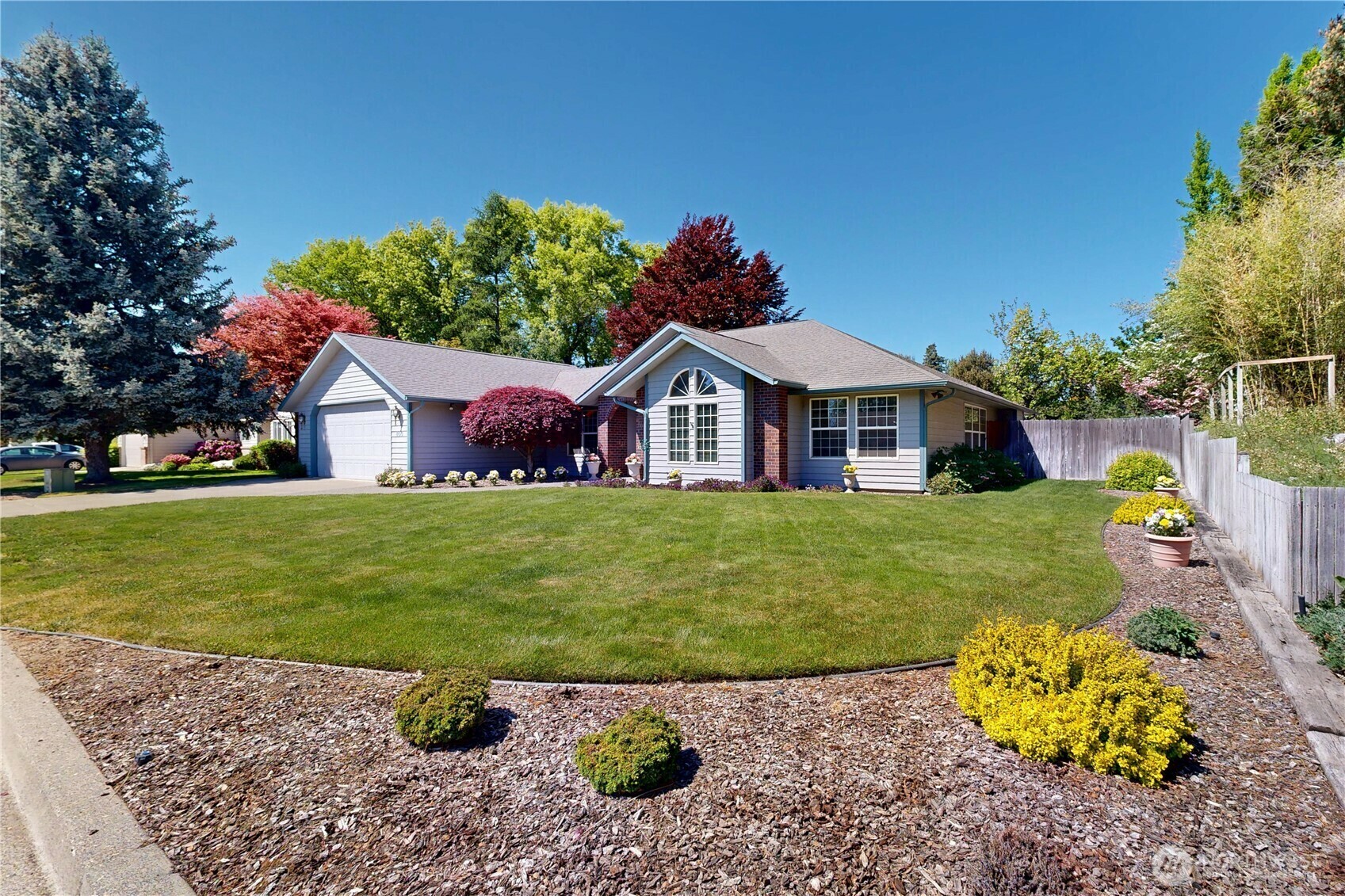 Property Photo: 805 Wheatland Street WA 99362