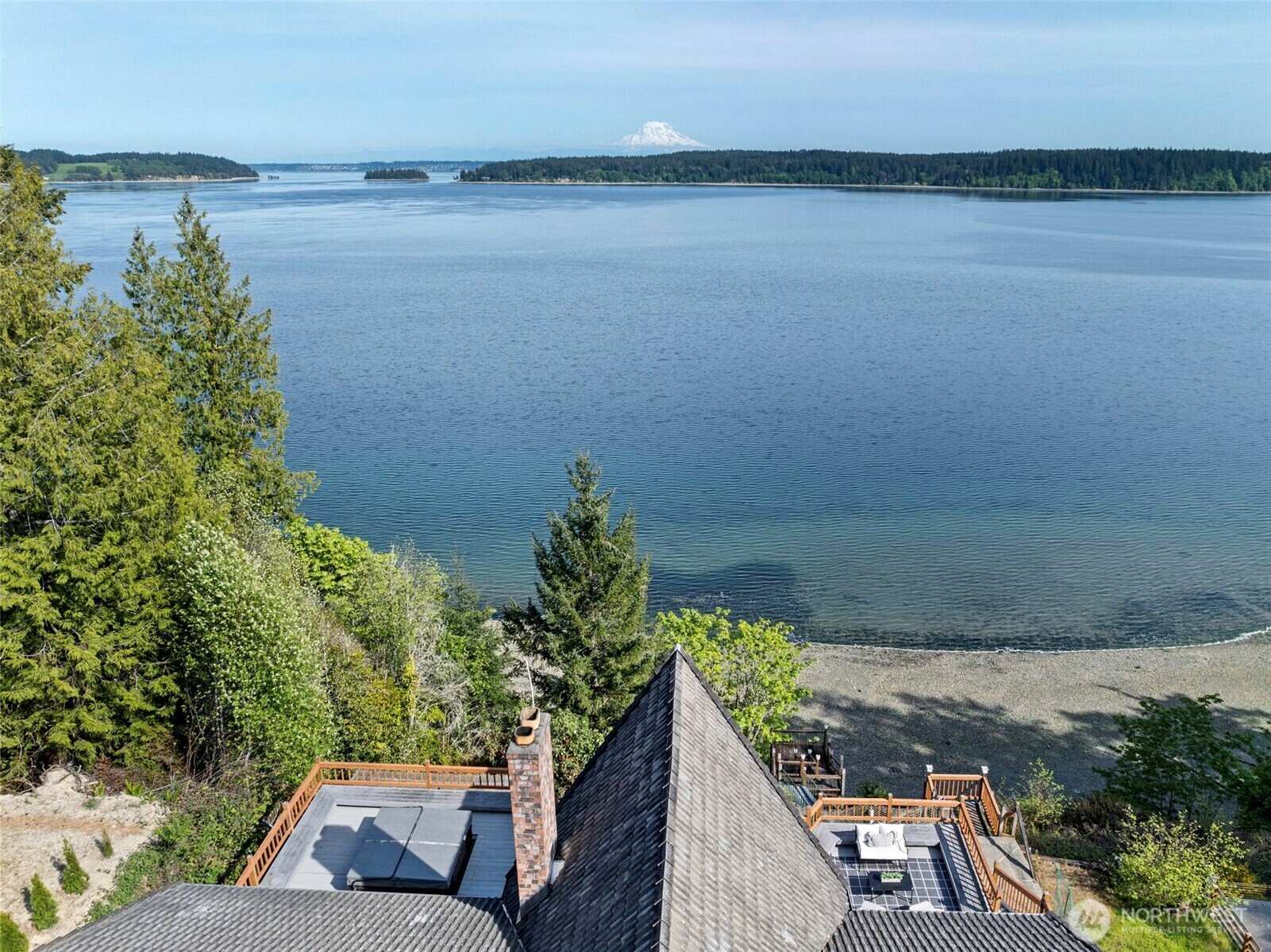 Property Photo: 6819 Cliff Avenue SW WA 98351