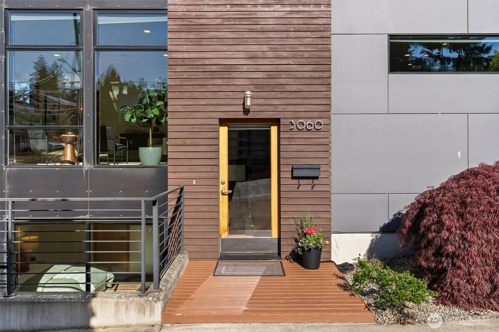 Property Photo: 3060 24th Avenue W WA 98199