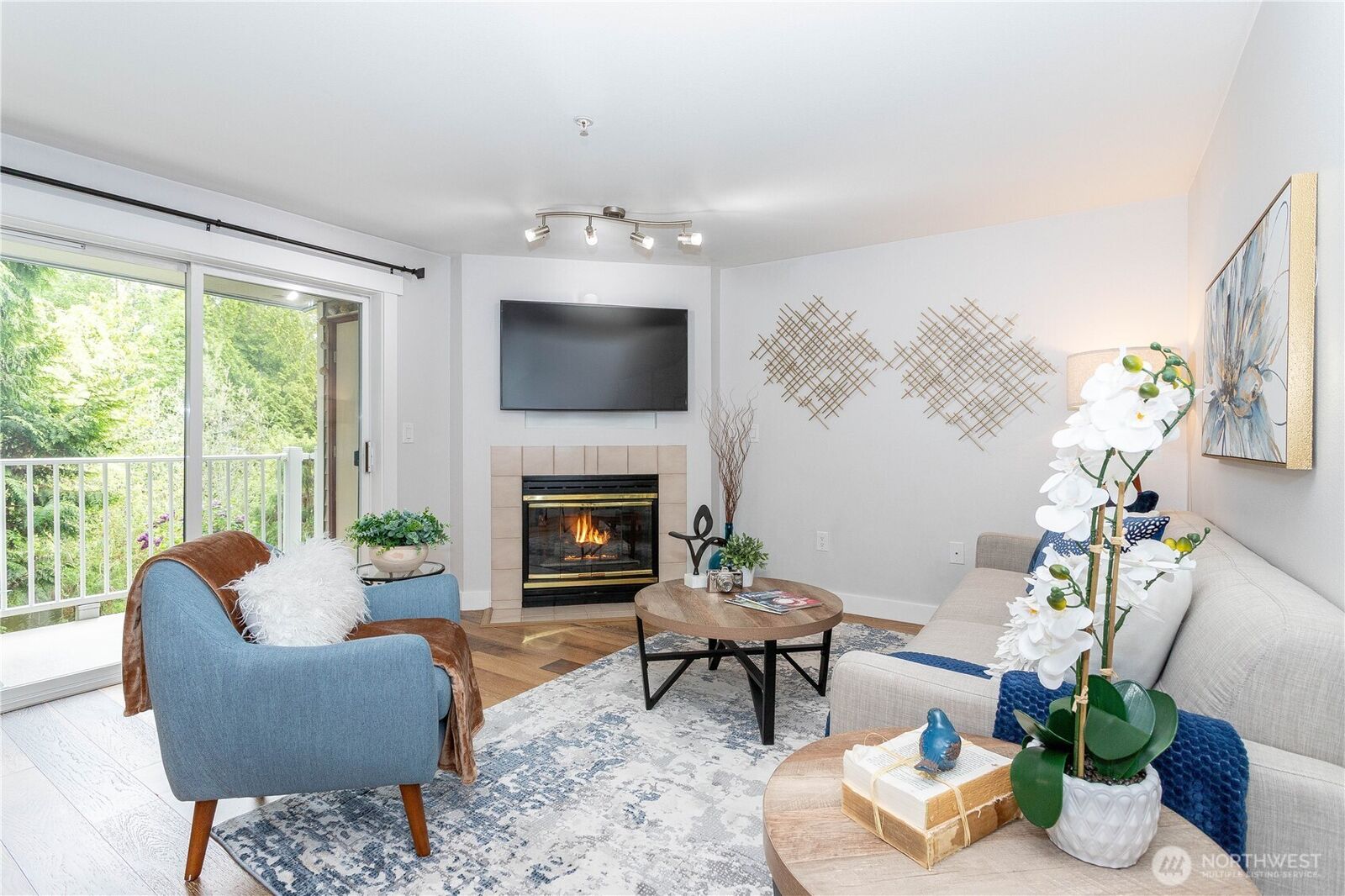 Property Photo:  13306 SE 272nd Street H202  WA 98042 