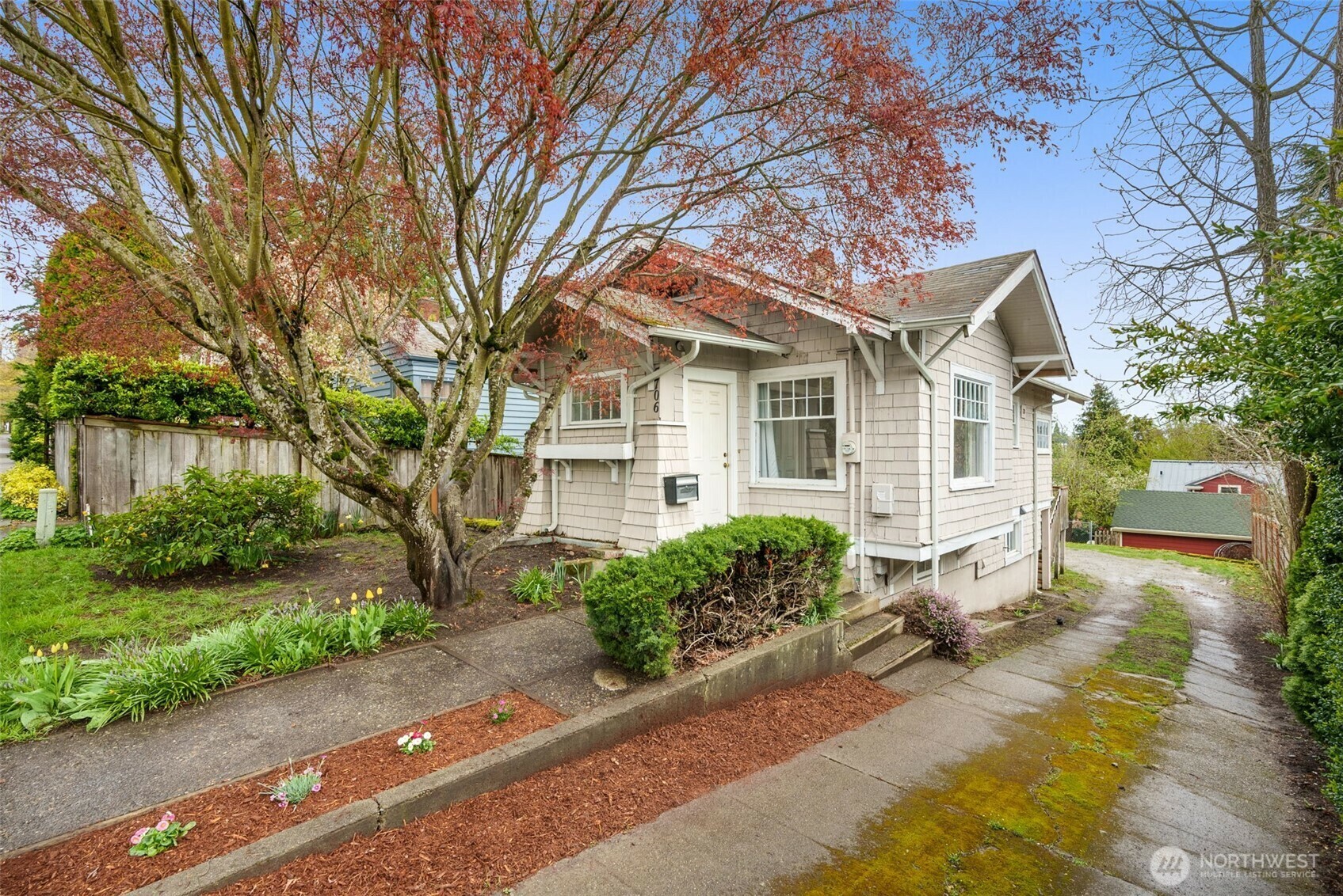 5706  35th Ave NE  Seattle WA 98105 photo
