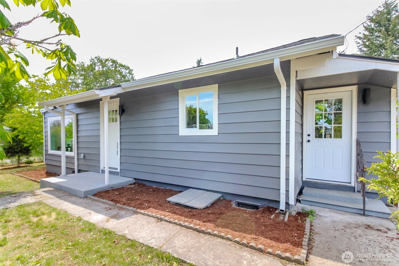 9320  Lexington Avenue SW  Lakewood WA 98499 photo