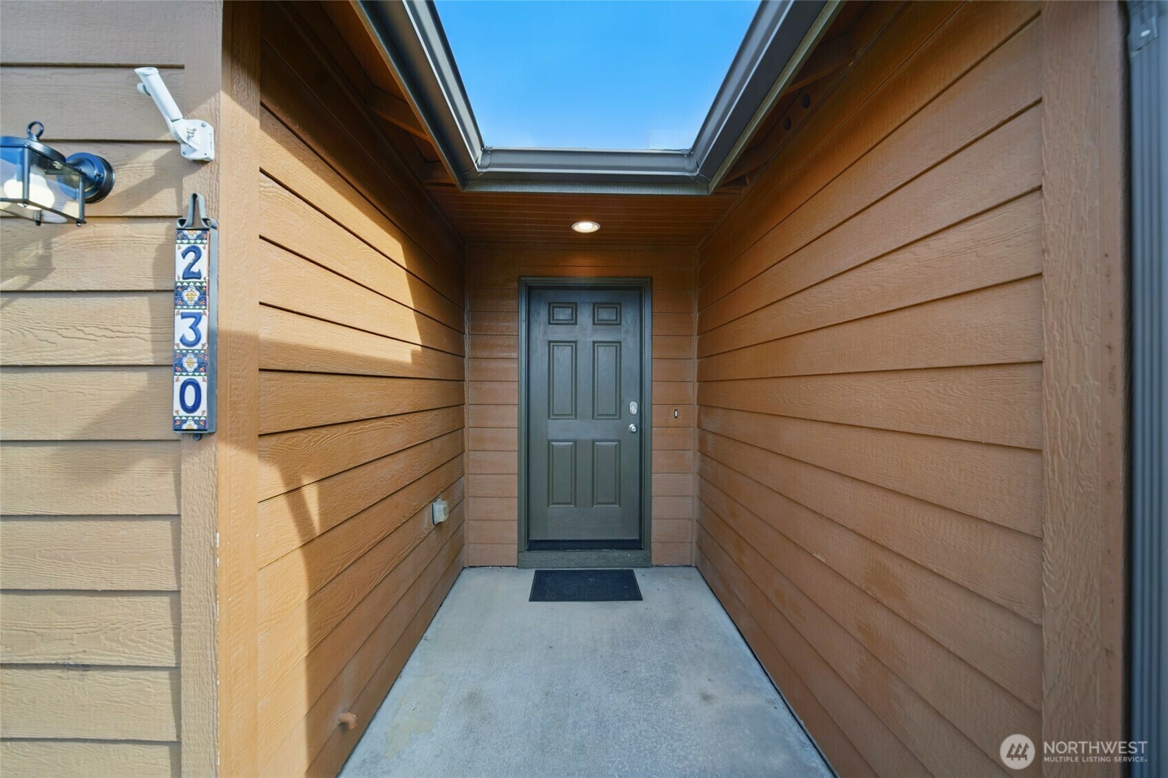 Property Photo: 230 Chapra Street WA 99362