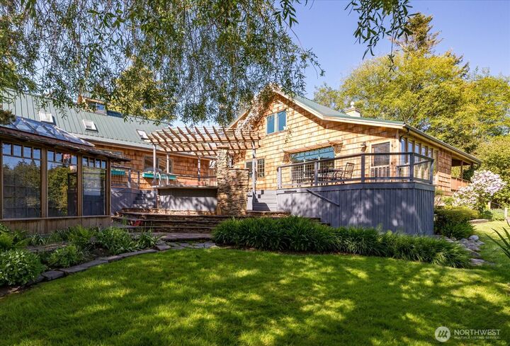 195  Perry Drive  Coupeville WA 98239 photo