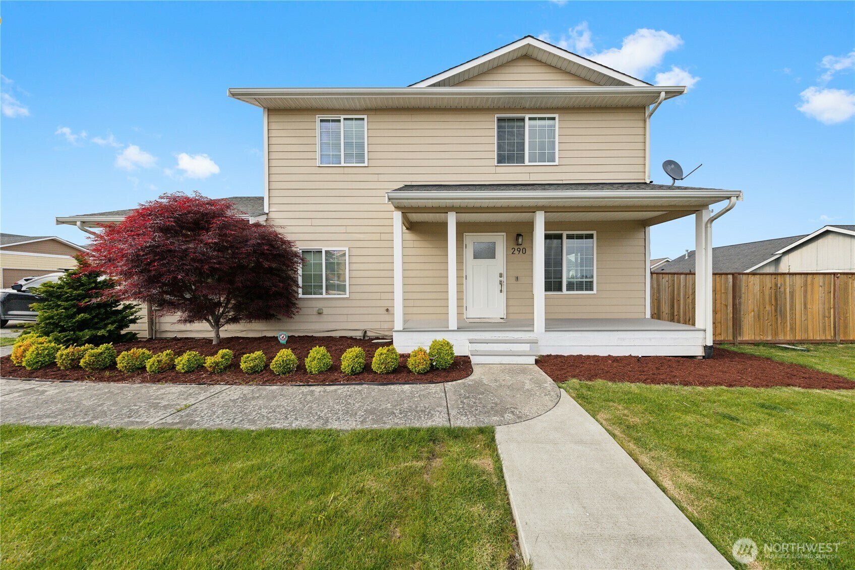 Property Photo: 290 NE 10th Avenue WA 98277