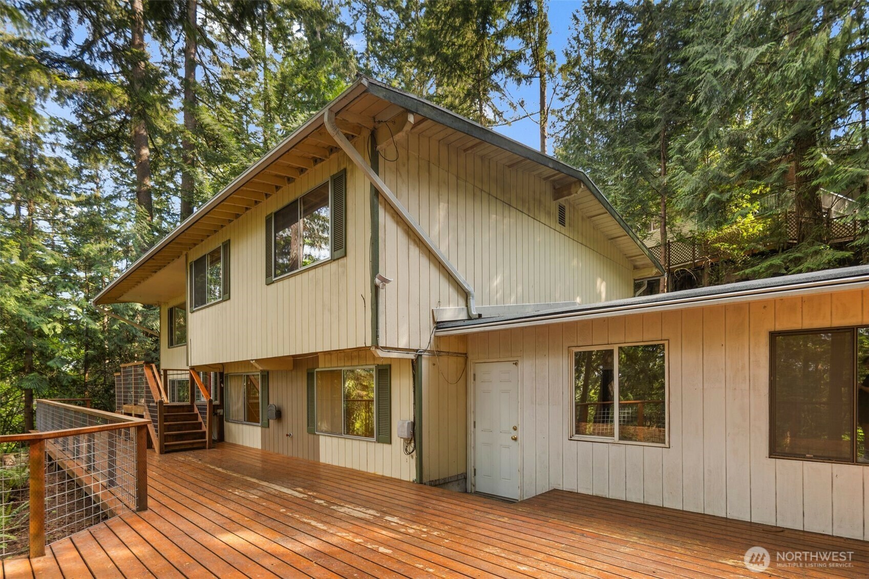 Property Photo: 540 SW Fernwood Street WA 98027