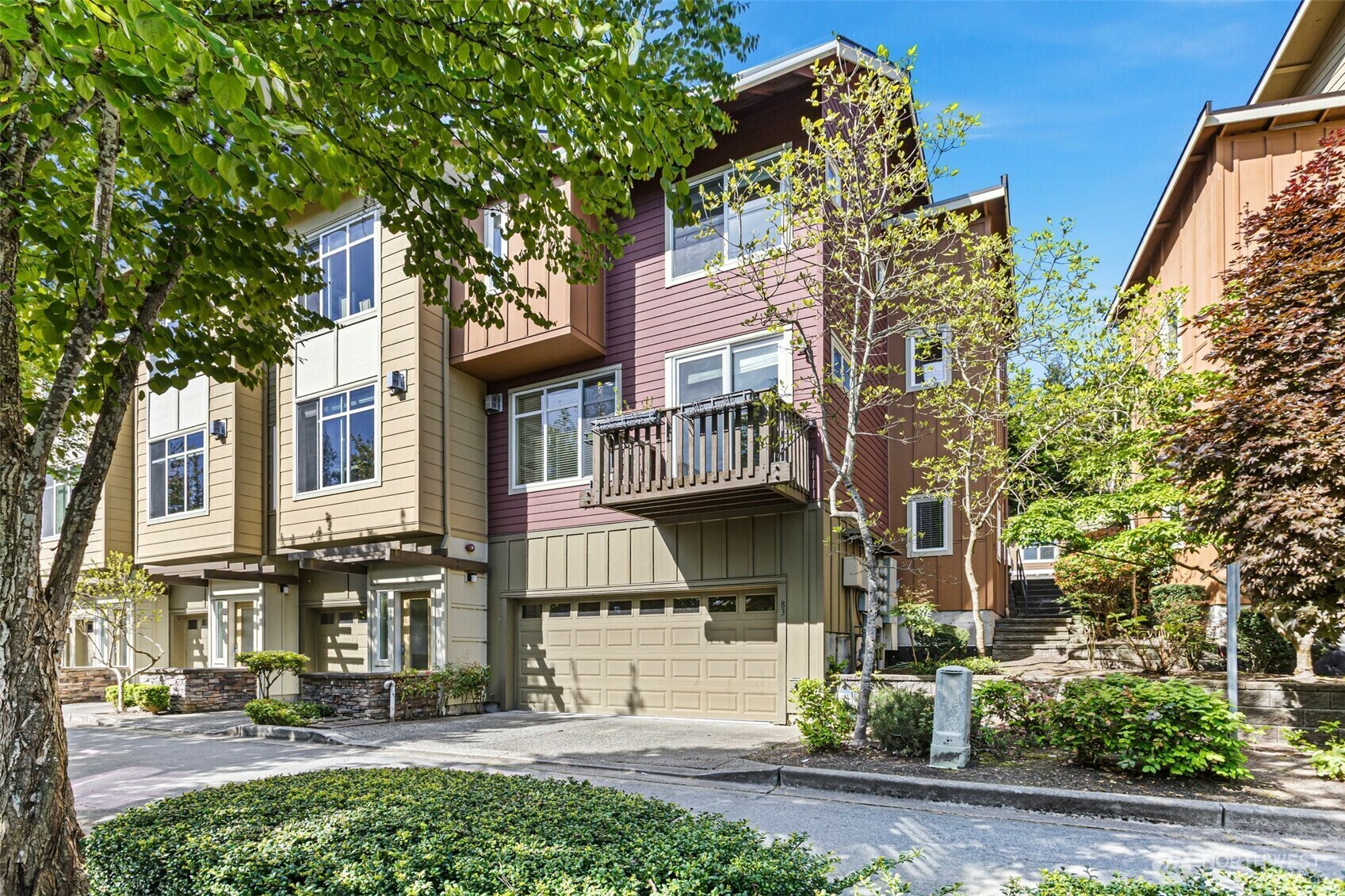 83  Sky Ridge Road NW  Issaquah WA 98027 photo