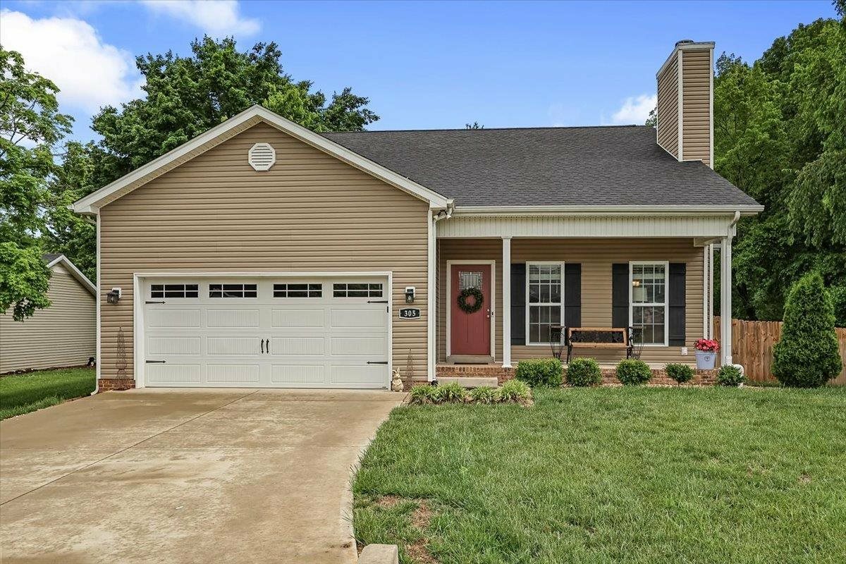 Property Photo: 305 Cottontail Circle KY 42122