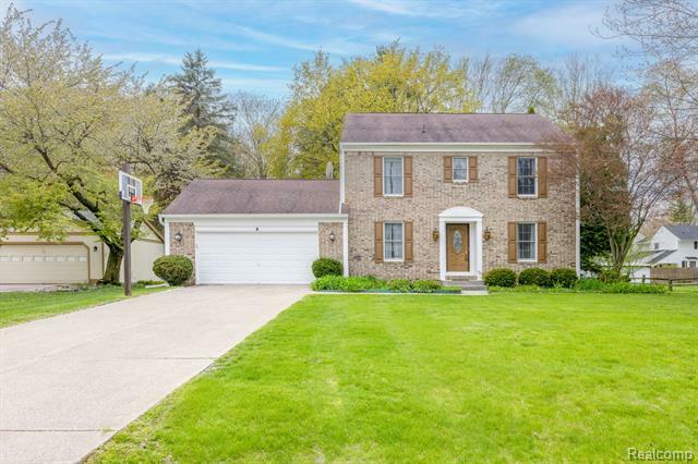 Property Photo:  3597 Old Farm Lane  MI 48059 