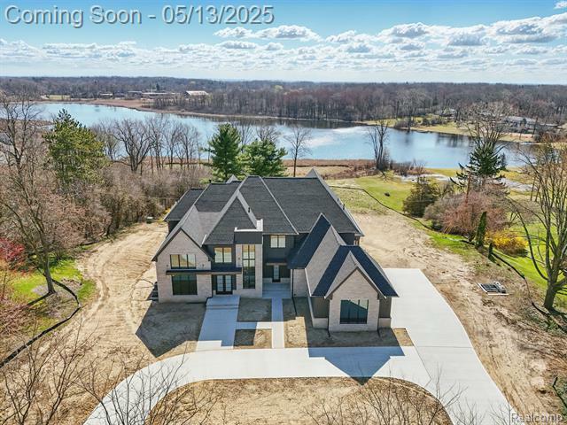 Property Photo: 3281 Chickering Lane MI 48302