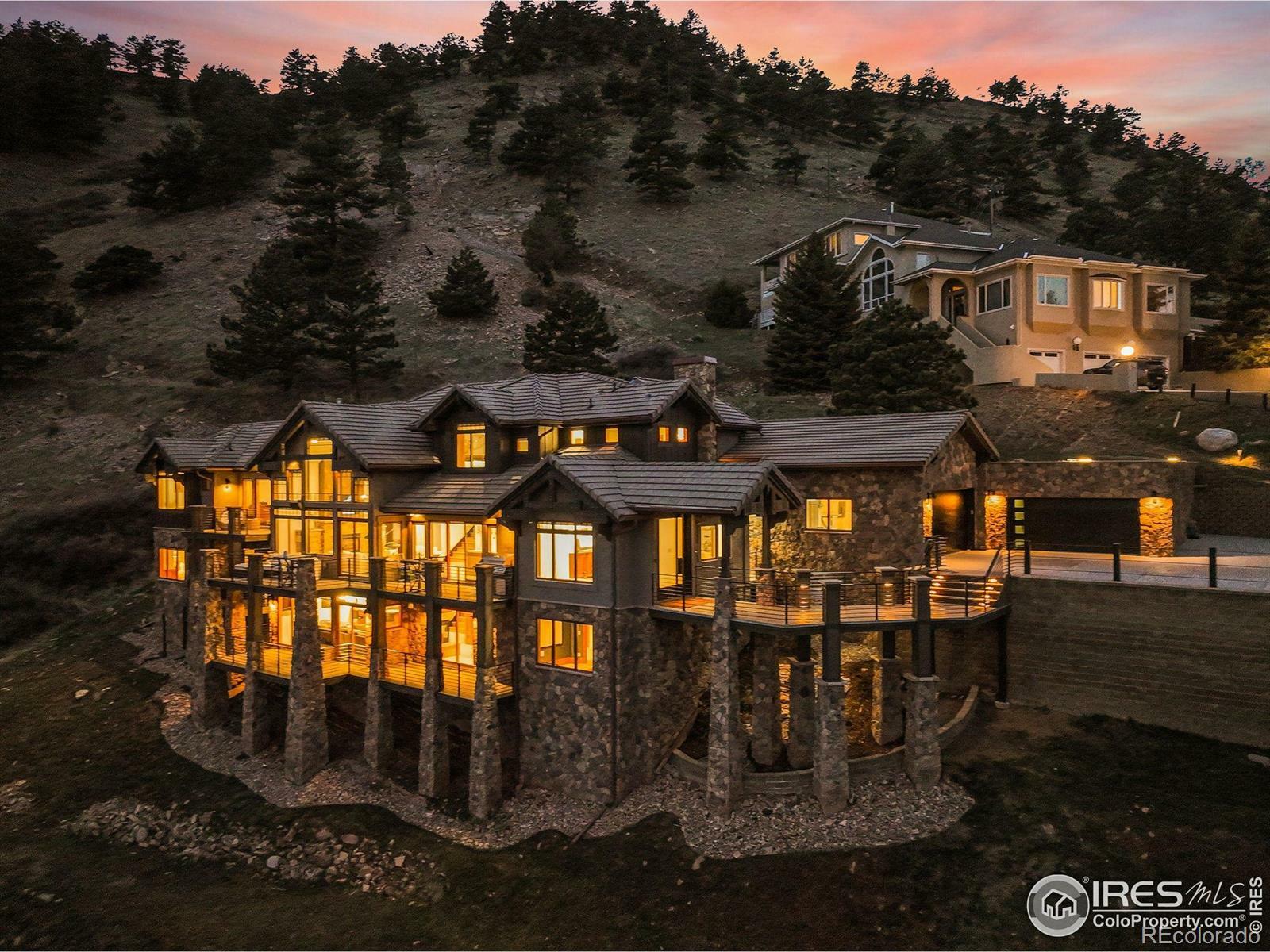 Property Photo: 166 Valley View Way CO 80304