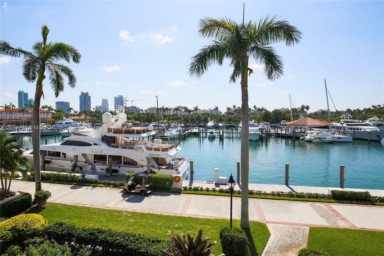 Property Photo: 8033 Fisher Island Dr 8033 FL 33109