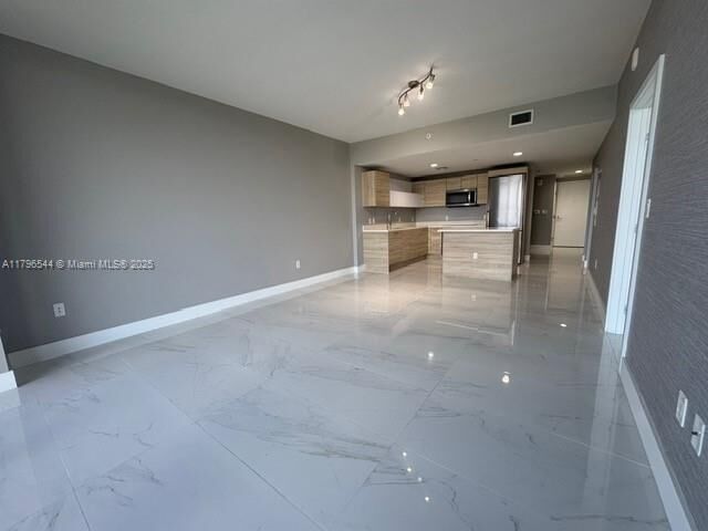 Property Photo: 16385 Biscayne Blvd 1806 FL 33160